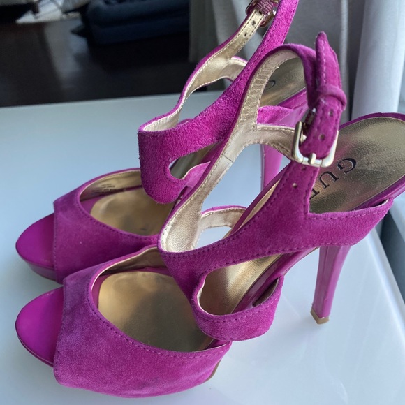 SHOES! - Picture 4 of 6